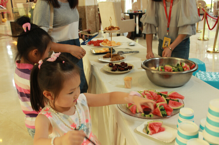 搜狐焦点携观府壹号“缤纷夏日浓情DIY”清凉上演