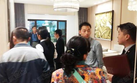 独家优惠 精美礼品 安宁专线看房团网友满载而归