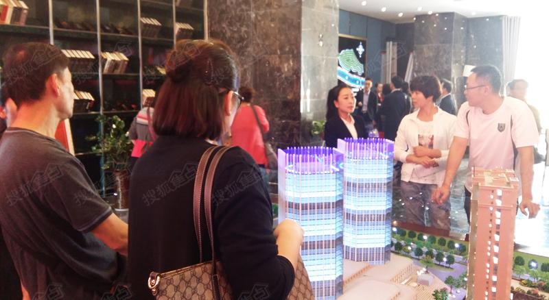 独家优惠 精美礼品 安宁专线看房团网友满载而归