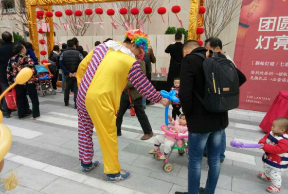 齐装什么成语_成语故事简笔画(3)