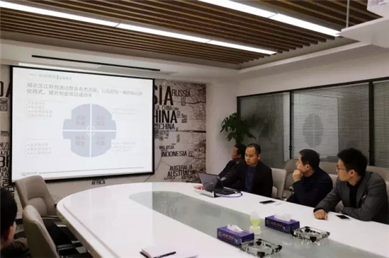 怀孕一个月胎儿图_襄阳组织部一个月收入