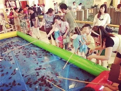 周末全民狂欢,BT版天剑狂刀私服,花样玩法总有一款适合你