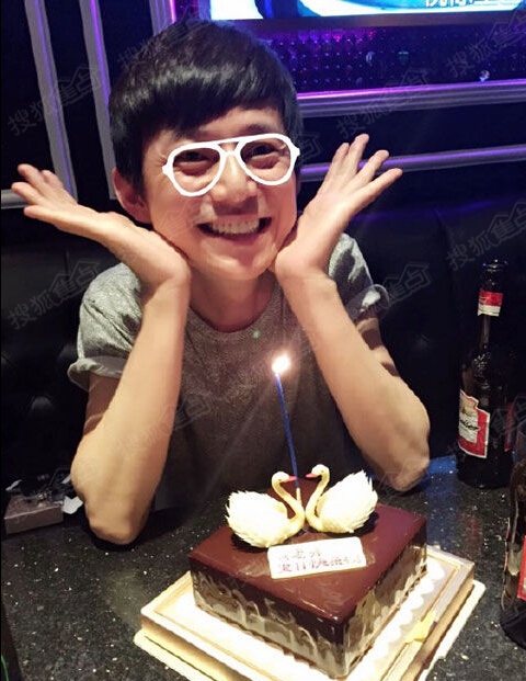 生日派对视频完整版 b_315002136.jpg