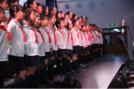 在新芽空气童声合唱团,孩子们不止是唱歌