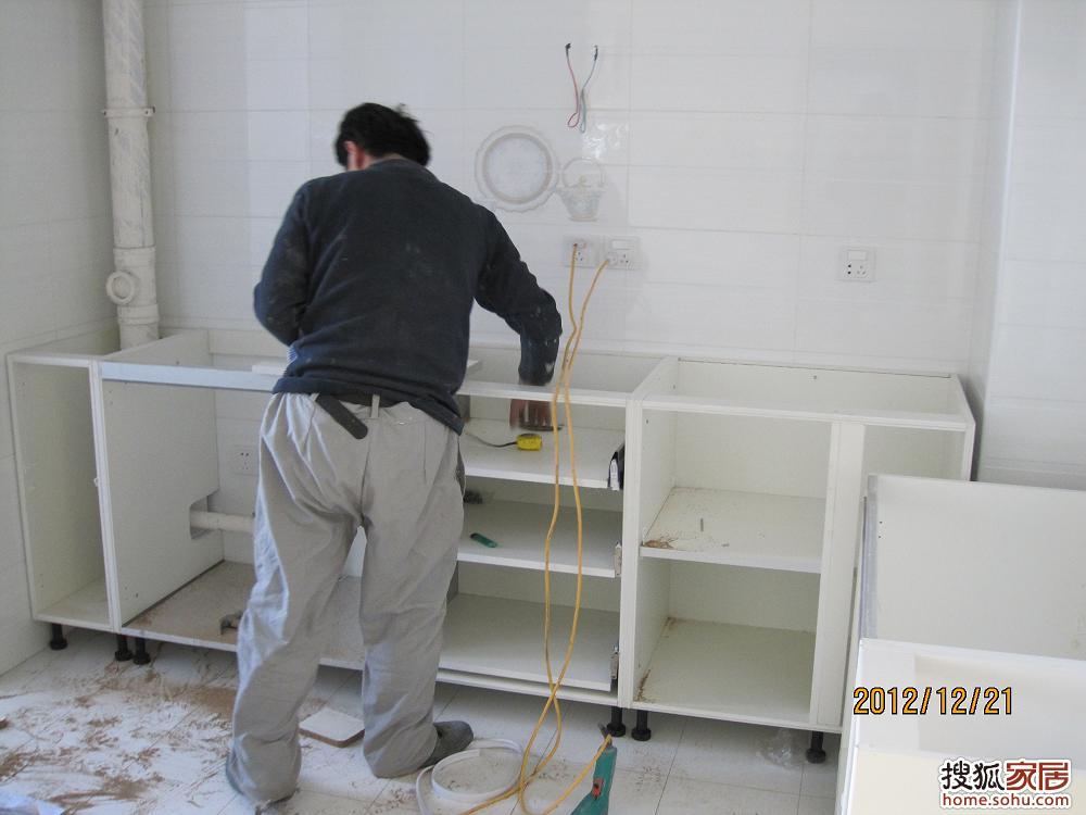 本页主题:回复:图:《樱桃家的小屋》橱柜和门终于装好了,上图