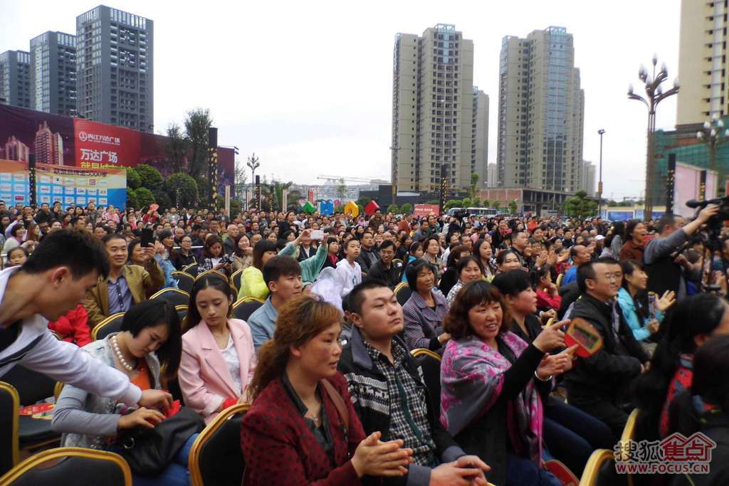 声舞连连 &nbsp;现场人气劲爆