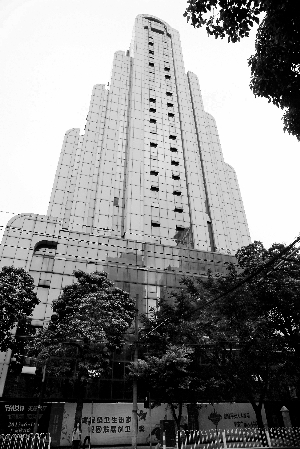 建业大厦因去年一场大火引发关注