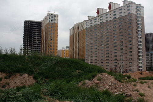 实地探访龙堡村改造现状 学府街东延即将打通