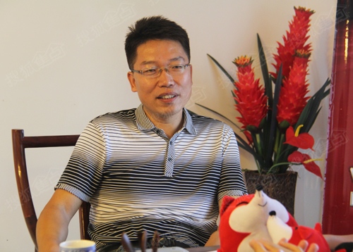 海南河北商会理事,海南锐翼房地产经纪有限公司总经理吴建华