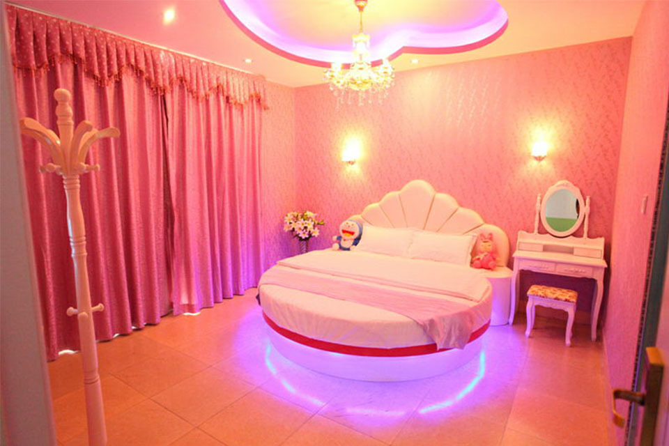 粉色圆床房间图片图片