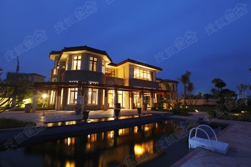 海南宜居湾区对比 盈滨半岛区位优势明显