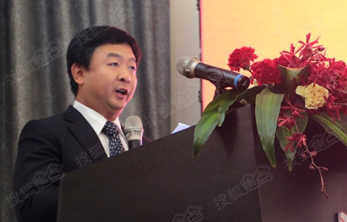 黄金万投资集团董事长,中国地金联盟执行会长申威先生