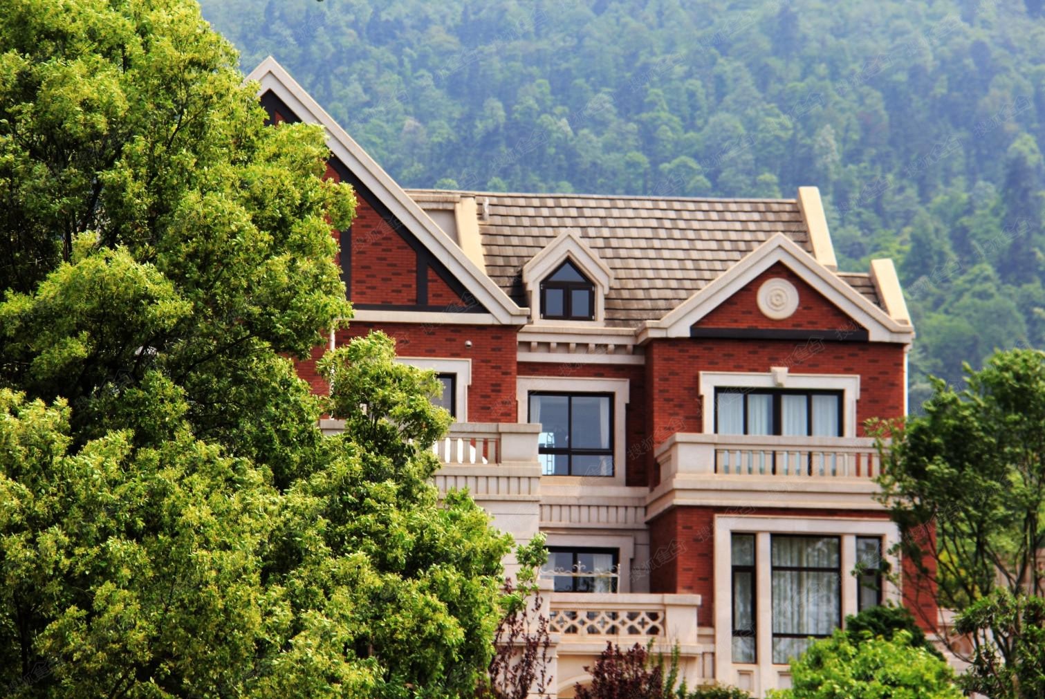 图一:郴州福地豪宅之保利林语墅