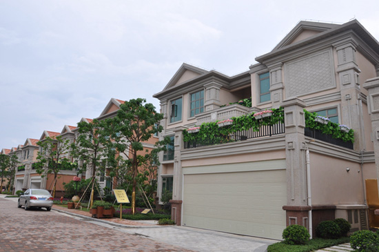 东莞超大山水别墅区总价仅230万套起