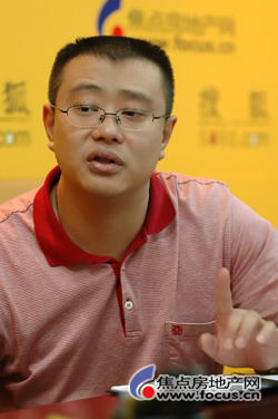 【李捷】:背景是华美地产,这是公司是新注册的公司.