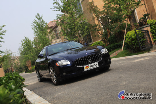 香车配豪宅:"玛莎拉蒂"开进"保利西山林语"