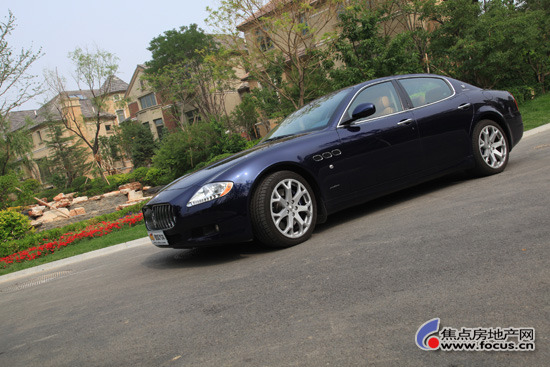 香车配豪宅:"玛莎拉蒂"开进"保利西山林语"