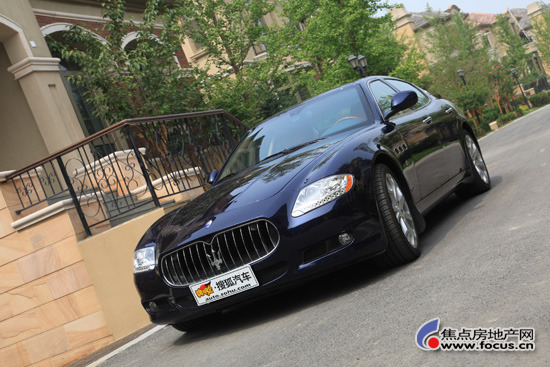 香车配豪宅:"玛莎拉蒂"开进"保利西山林语"