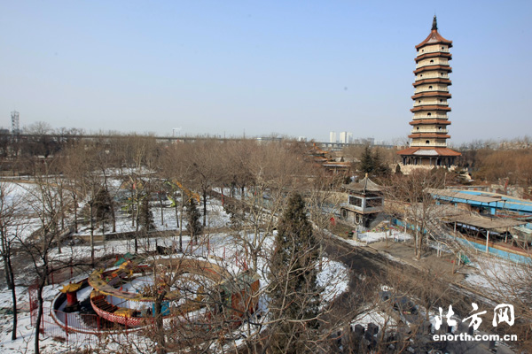 天津北宁公园拆除违章建筑提升改造打响(组图)