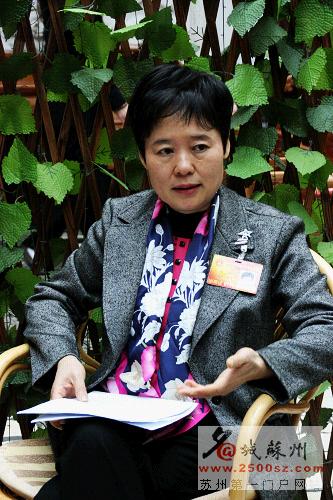 说起太湖,杜国玲话语间满含深情.