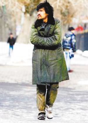 吉林出现高数版犀利哥 每日逛书店能解高数题