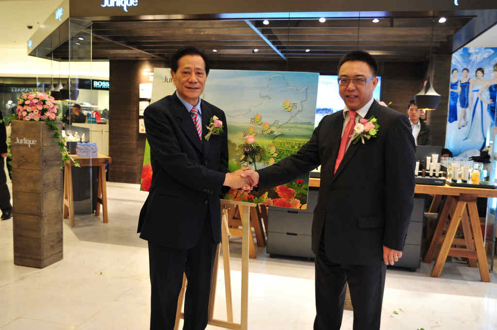 郑州丹尼斯人民店 国庆节jurlique专柜开幕
