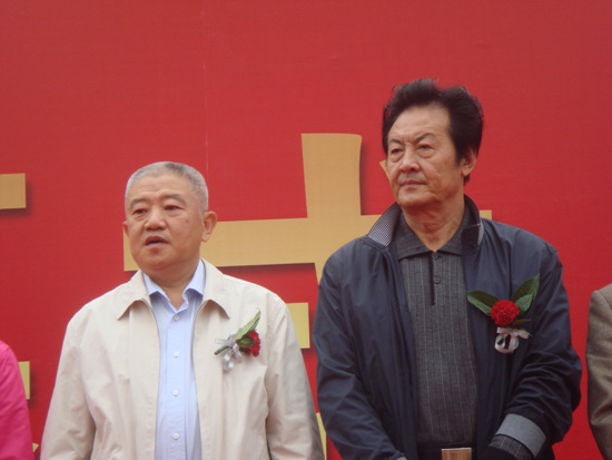 辽宁省展览业协会理事长安松青(左),沈阳市会展业发展办公室主任庄力