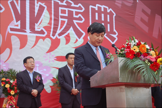 省商业集团副总经理,银座集团董事长张文生致辞