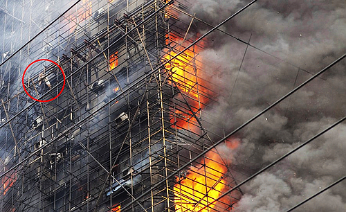 上海特大火灾事故图片