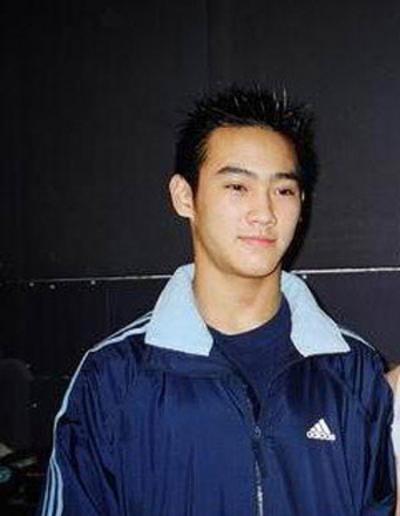 房产界第一帅汤珈铖vs赵雅芝之子黄光业