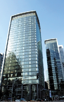 &nbsp;   继投资纽约"中国中心"和国内试水 "立体城市"之后,万通转型