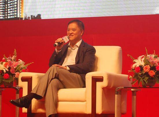 富力地产集团董事长李思廉