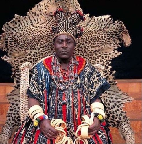 妻妾成群非洲原始部落首领们的帝王生活