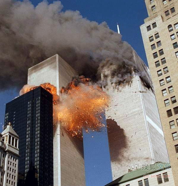 美国三角大楼空袭事件图片