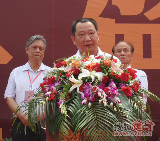 嘉善县常务副县长 冯伟