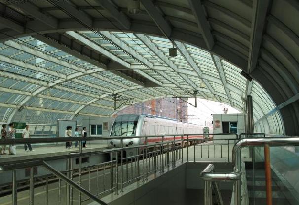 上海地铁追尾追踪大连轻轨3号信号也用卡斯柯
