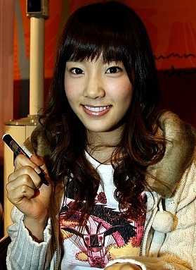 少女时代嗓音队长金泰妍家居美照