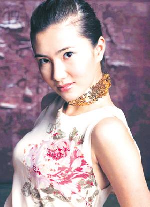 印小天打人事件是炒作? 边潇潇家居照大图集