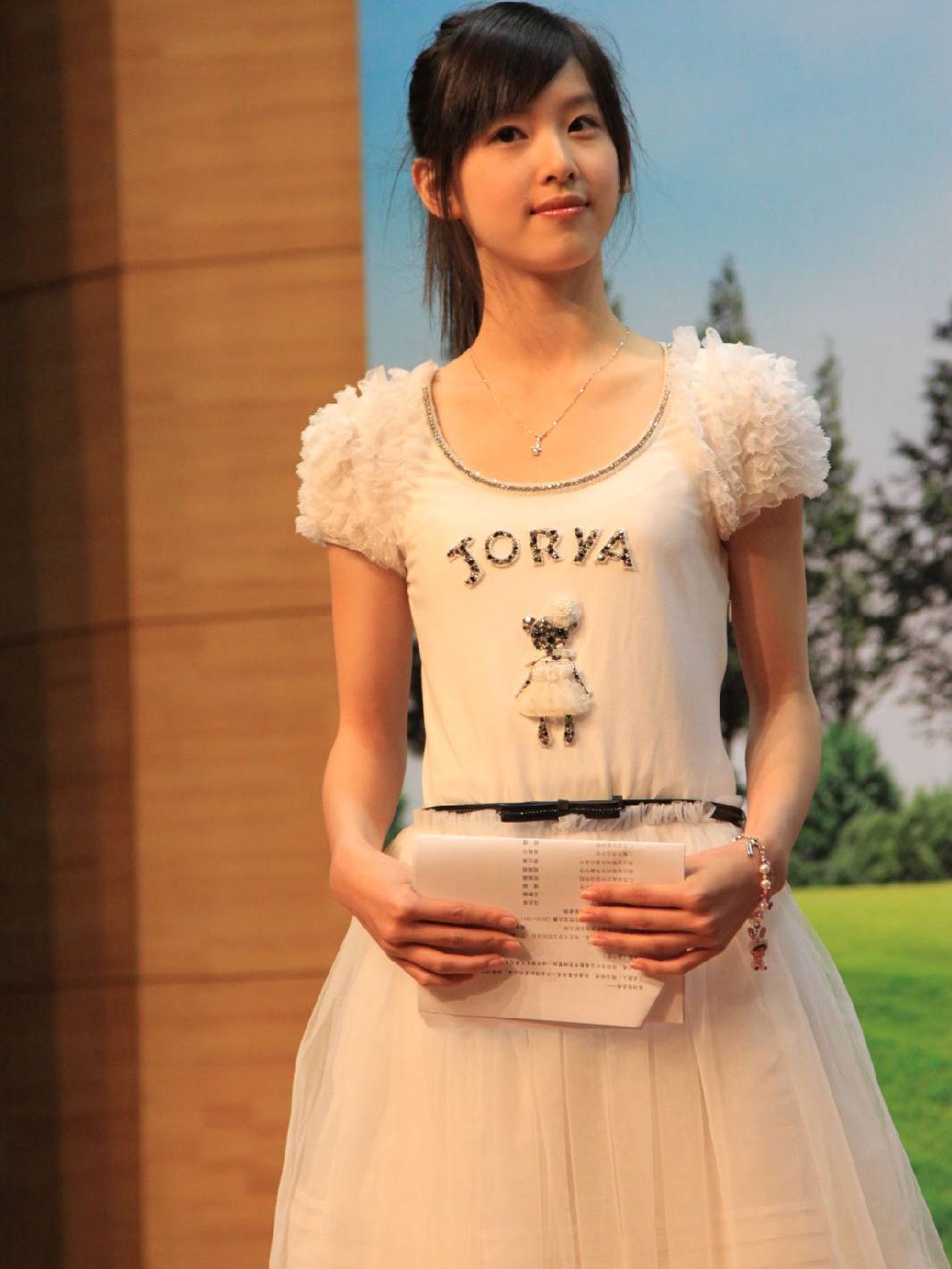 奶茶妹妹章泽天较新私房照全曝光