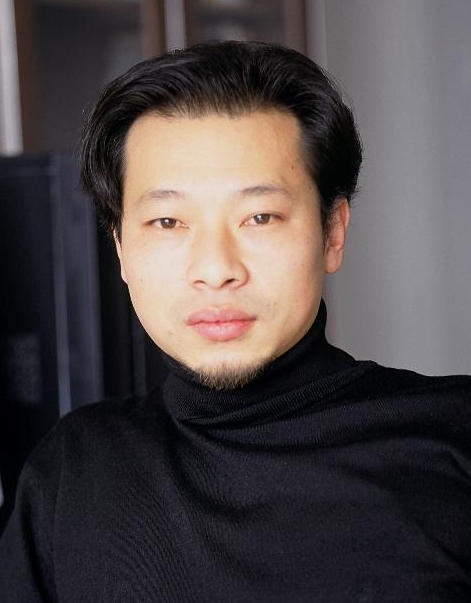 x金雪峰——大连上乘创作装饰设计事务所法人,2011年主持打造亿达第五