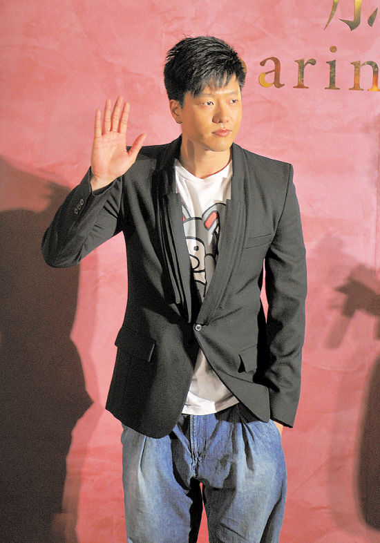 曝唐一菲怀孕奉子成婚凌潇肃陪同产检细心呵护