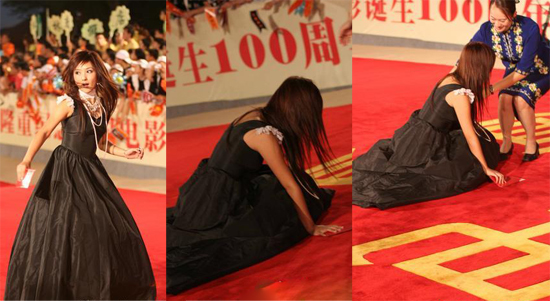 干露露与邓建国拥吻雷人摔倒 盘点大明星摔倒瞬间