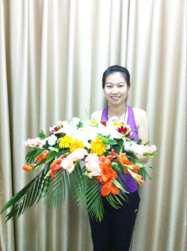 易思玲生活家居照笑靥如花