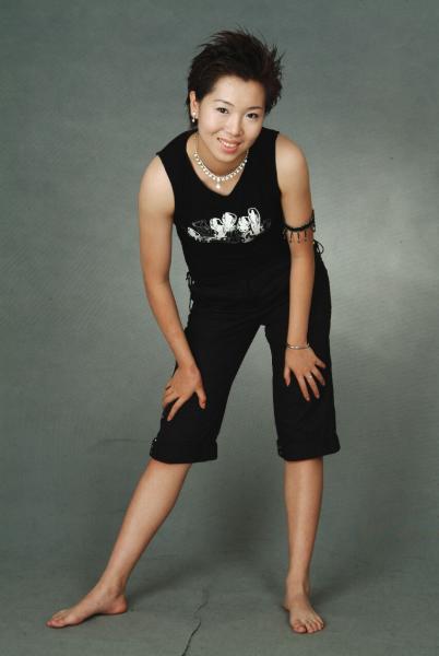 李晓霞乒乓球比赛女单夺冠家居照女人味十足