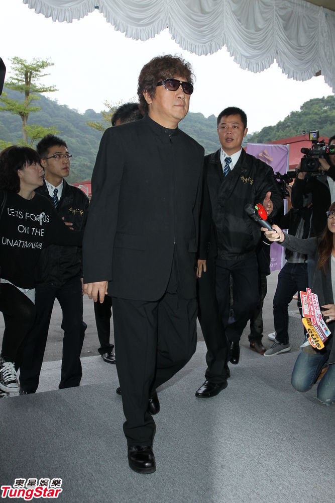 申东靖告别式今举行 张惠妹等好友戴帽送别