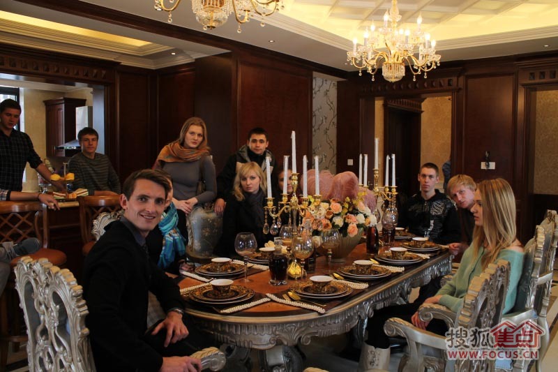 名仕雅聚奢享品质生活 兰州林隐天下举行名流酒会