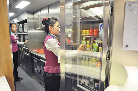 提前揭秘舌尖上的高铁