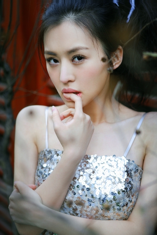 王石送田朴珺亿元别墅邻居听说还有两三处