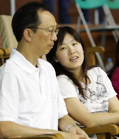 伏明霞嫁高官后变身名媛豪门生活大揭秘图