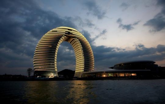 被称"马桶盖"的"中国湖州喜来登温泉度假酒店"